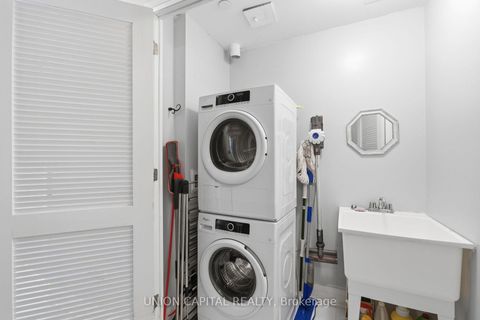 Photo 11 at 412 - 112 Woodbridge Avenue, West Woodbridge, Vaughan