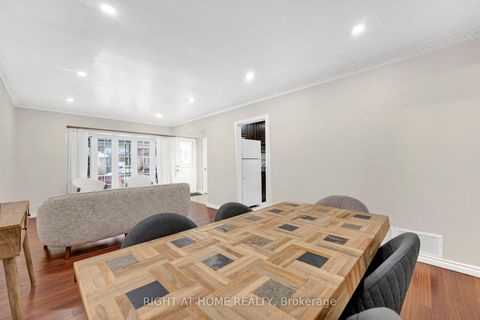 Photo 10 at 5 Hollingworth Drive, Dorset Park, Toronto