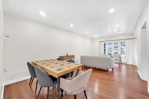 Photo 15 at 5 Hollingworth Drive, Dorset Park, Toronto