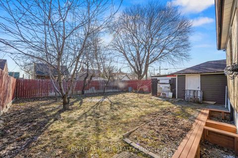 Photo 39 at 5 Hollingworth Drive, Dorset Park, Toronto