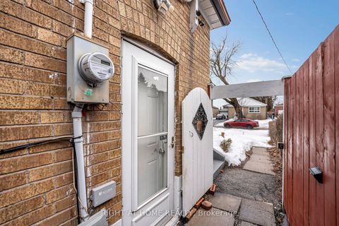 Photo 43 at 5 Hollingworth Drive, Dorset Park, Toronto