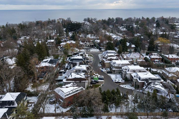 Photo 49 at 125 Paliser Court, SW Southwest, Oakville