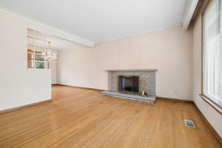 Photo 3 at 51 Smithwood Drive, City Centre West, Toronto