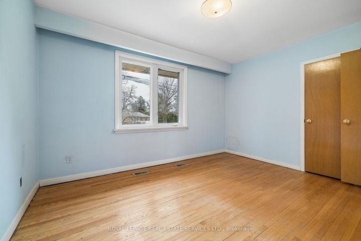 Photo 7 at 51 Smithwood Drive, City Centre West, Toronto