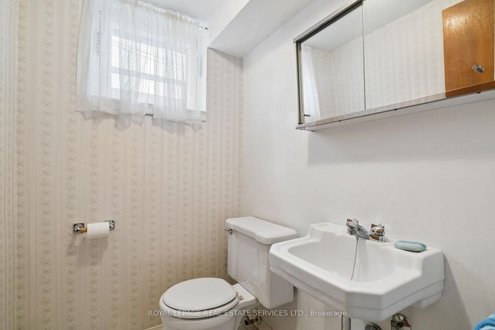 Photo 14 at 51 Smithwood Drive, City Centre West, Toronto