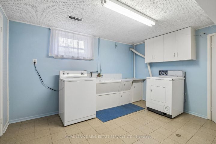 Photo 15 at 51 Smithwood Drive, City Centre West, Toronto