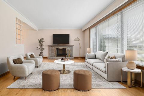 Photo 2 at 51 Smithwood Drive, City Centre West, Toronto