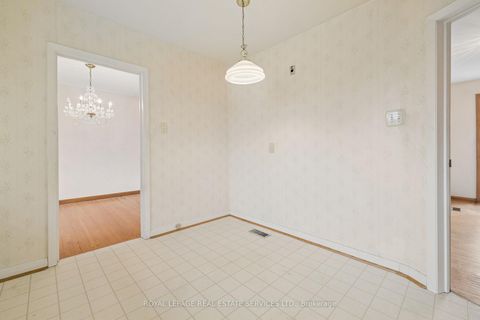 Photo 6 at 51 Smithwood Drive, City Centre West, Toronto