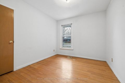 Photo 9 at 51 Smithwood Drive, City Centre West, Toronto