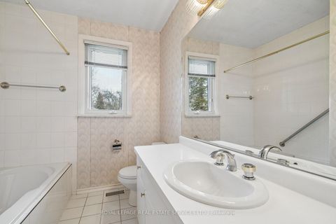 Photo 10 at 51 Smithwood Drive, City Centre West, Toronto