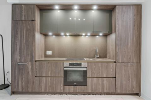 Photo 8 at 813 - 15 Mercer Street, Waterfront Communities C1, Toronto