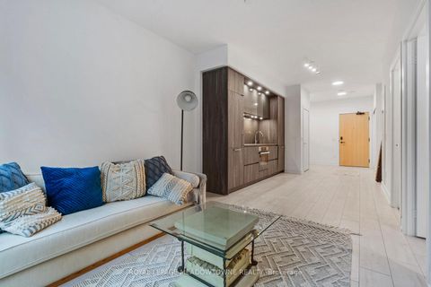 Photo 11 at 813 - 15 Mercer Street, Waterfront Communities C1, Toronto