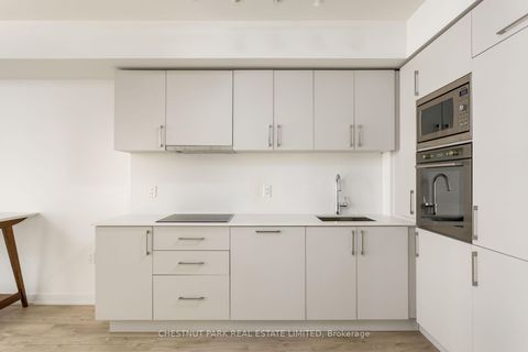 Photo 6 at 721E - 576 Front Street W, Waterfront Communities C1, Toronto