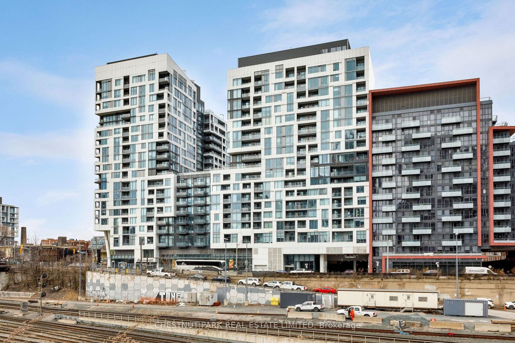 721E - 576 Front Street W, Waterfront Communities C1, Toronto by Loree Meneguzzi Real Estate 721E - 576 Front Street W, Waterfront Communities C1, Toronto