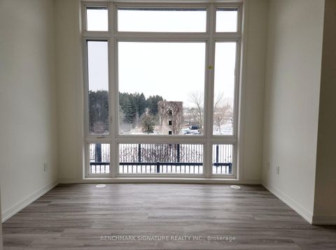 Photo 1 at 113 - 10 Steckley House Lane E, Rural Richmond Hill, Richmond Hill