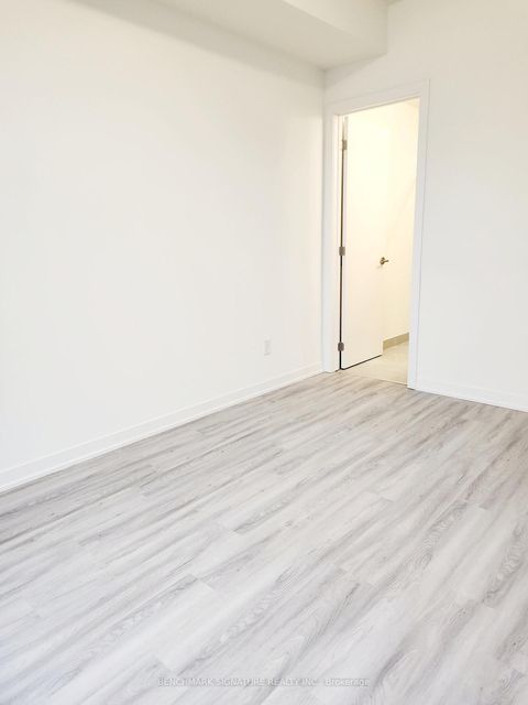 Photo 10 at 113 - 10 Steckley House Lane E, Rural Richmond Hill, Richmond Hill