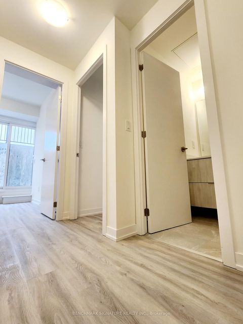 Photo 12 at 113 - 10 Steckley House Lane E, Rural Richmond Hill, Richmond Hill