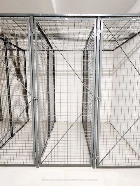 Photo 17 at 113 - 10 Steckley House Lane E, Rural Richmond Hill, Richmond Hill