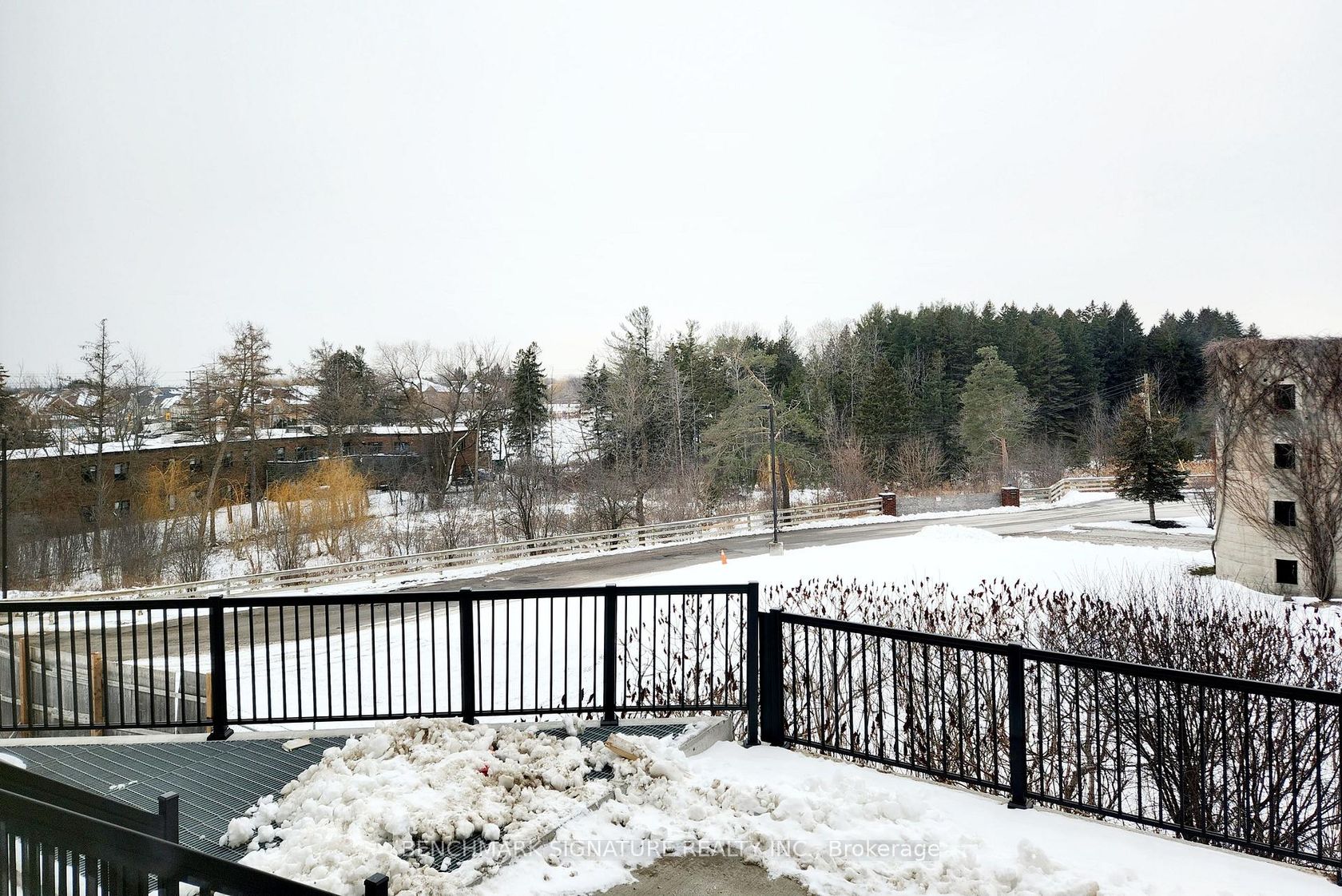 113 - 10 Steckley House Lane E, Rural Richmond Hill, Richmond Hill 