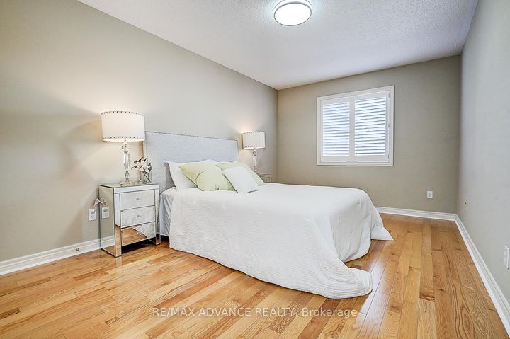 Photo 43 at 16 St Etienne Drive, Vellore Village, Vaughan