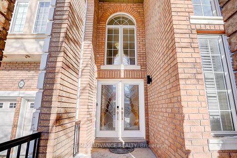 Photo 2 at 16 St Etienne Drive, Vellore Village, Vaughan