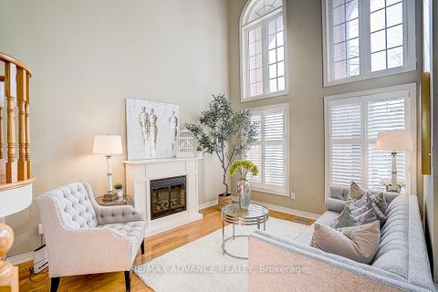 Photo 6 at 16 St Etienne Drive, Vellore Village, Vaughan