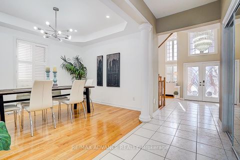 Photo 16 at 16 St Etienne Drive, Vellore Village, Vaughan