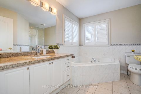 Photo 39 at 16 St Etienne Drive, Vellore Village, Vaughan