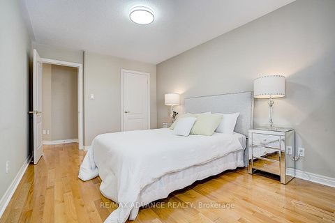 Photo 44 at 16 St Etienne Drive, Vellore Village, Vaughan