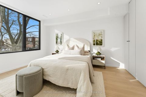 Photo 11 at 532 Duplex Avenue, Eglinton, Toronto