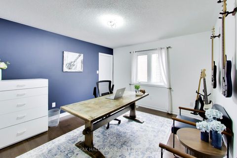 Photo 14 at 25 Chagall Drive, Patterson, Vaughan