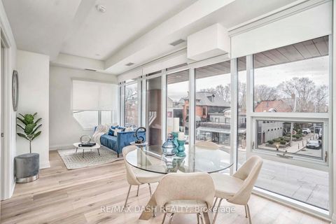 Photo 5 at 205 - 151 Avenue Road, Annex, Toronto