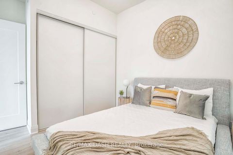 Photo 24 at 205 - 151 Avenue Road, Annex, Toronto