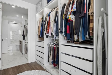 Photo 7 at 321 - 689 The Queensway, Queensway, Toronto