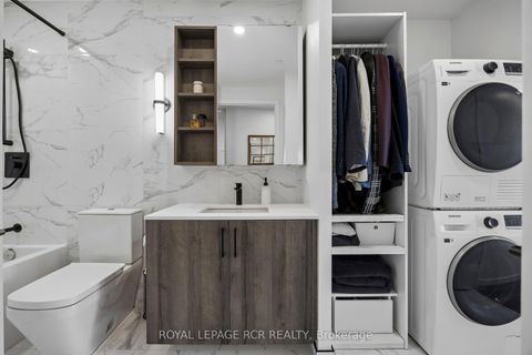 Photo 8 at 321 - 689 The Queensway, Queensway, Toronto