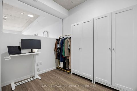 Photo 11 at 321 - 689 The Queensway, Queensway, Toronto