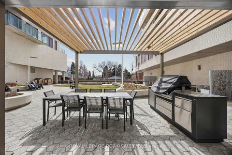 Photo 24 at 321 - 689 The Queensway, Queensway, Toronto