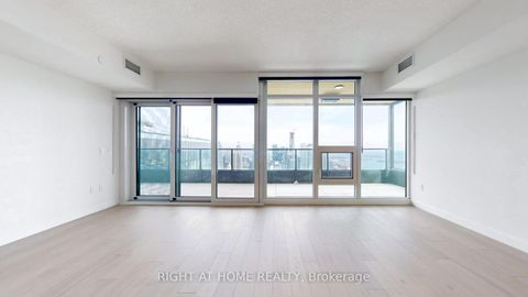 Photo 10 at 7706 - 3 Concord City Place Way, Waterfront Communities C1, Toronto