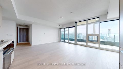 Photo 11 at 7706 - 3 Concord City Place Way, Waterfront Communities C1, Toronto