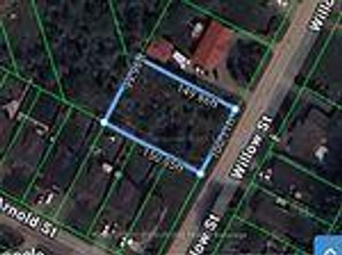 Photo 1 at 944 Willow Street, Rural Innisfil, Innisfil