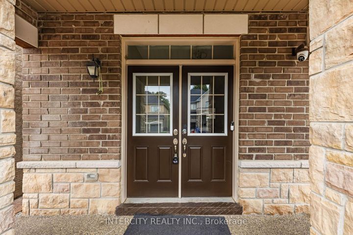 Photo 2 at 20 Russell Creek Drive, Wellington, Brampton