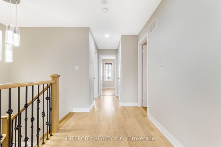 Photo 31 at 20 Russell Creek Drive, Wellington, Brampton