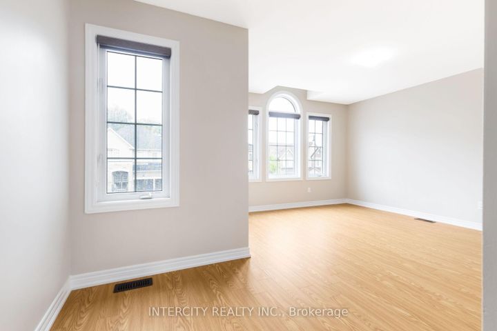 Photo 37 at 20 Russell Creek Drive, Wellington, Brampton