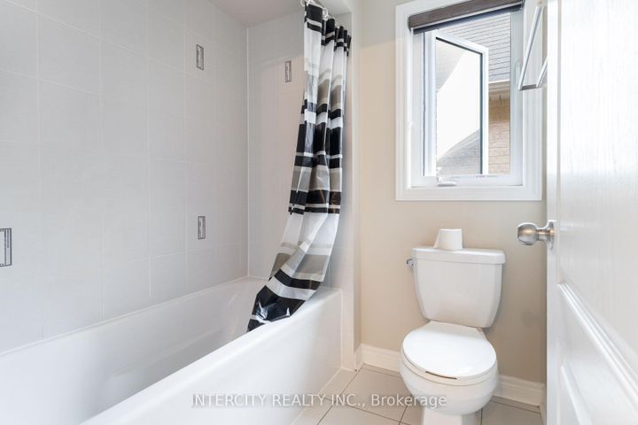 Photo 39 at 20 Russell Creek Drive, Wellington, Brampton