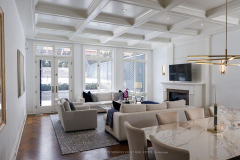 Photo 11 at 20B Woodlawn Avenue W, St. Clair, Toronto