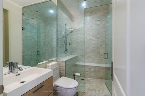 Photo 33 at 20B Woodlawn Avenue W, St. Clair, Toronto