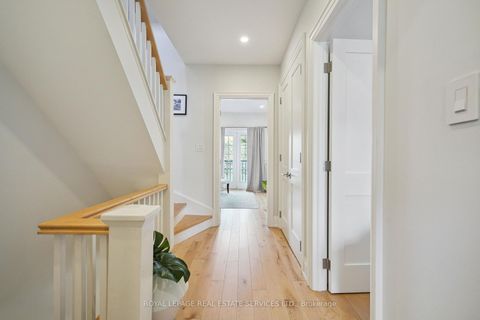 Photo 15 at 29 Parkside Drive, Swansea, Toronto