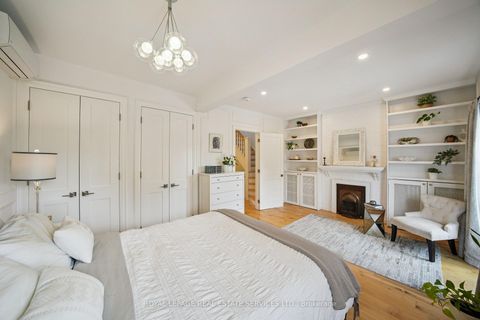 Photo 17 at 29 Parkside Drive, Swansea, Toronto