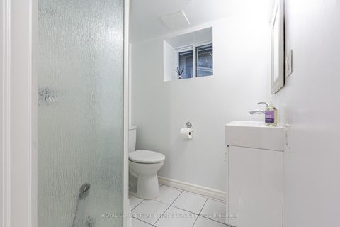 Photo 37 at 29 Parkside Drive, Swansea, Toronto