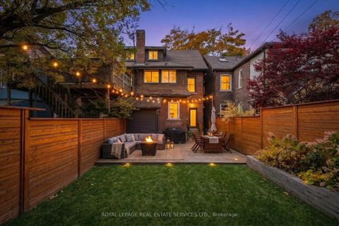 Photo 40 at 29 Parkside Drive, Swansea, Toronto